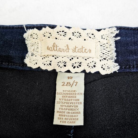 Altar'd State Dark Wash High Rise Flare Leg Jeans Boho Hippie Denim Size 28/7 - Picture 3 of 12
